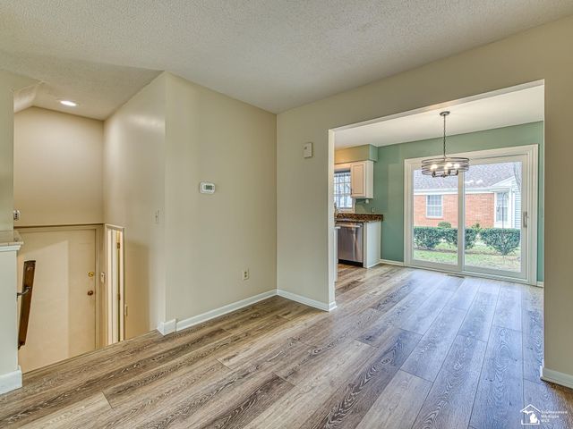 23 Linswood Drive, Monroe, MI 48162