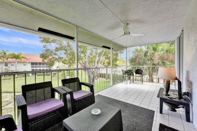 7669 Springwater Place 202, Boynton Beach, FL 33437