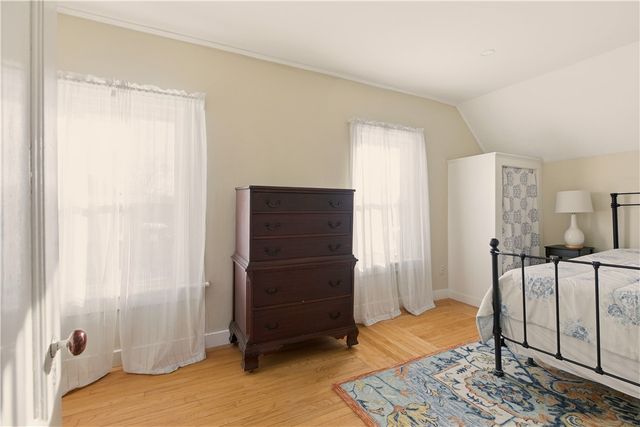 8 Carey Street, Newport, RI 02840