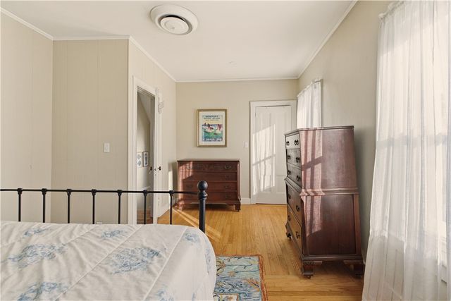 8 Carey Street, Newport, RI 02840