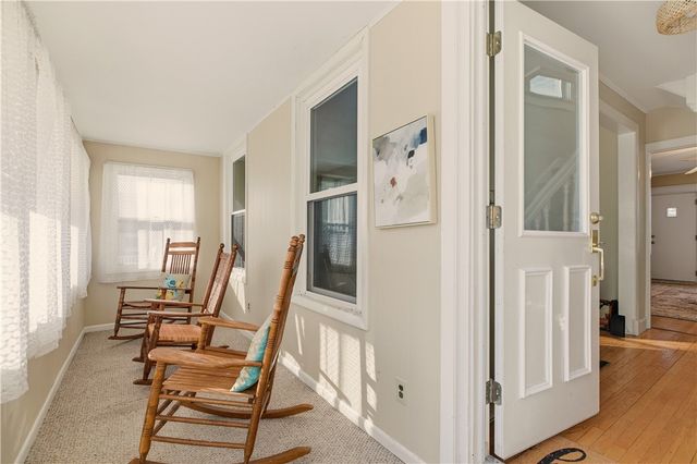 8 Carey Street, Newport, RI 02840