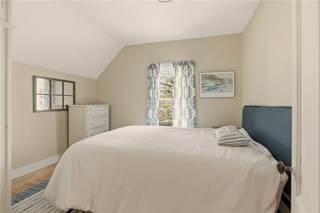 8 Carey Street, Newport, RI 02840