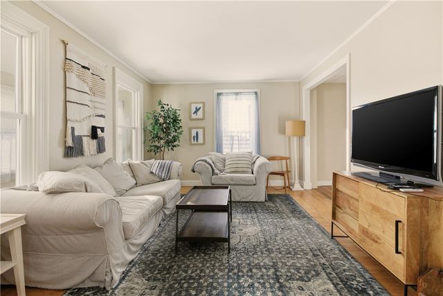 8 Carey Street, Newport, RI 02840