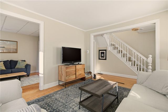 8 Carey Street, Newport, RI 02840