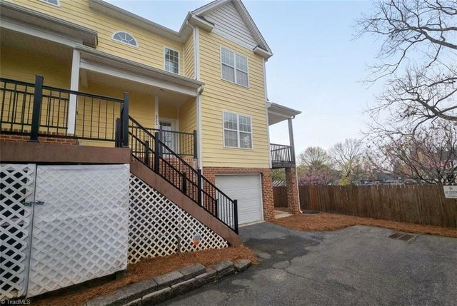 255 Holly Place Court, Winston-salem, NC 27101