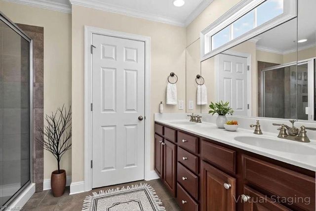 255 Holly Place Court, Winston-salem, NC 27101