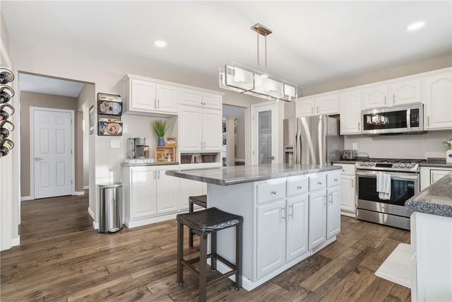 186 Bayberry Ln, Cranberry Twp, PA 16066