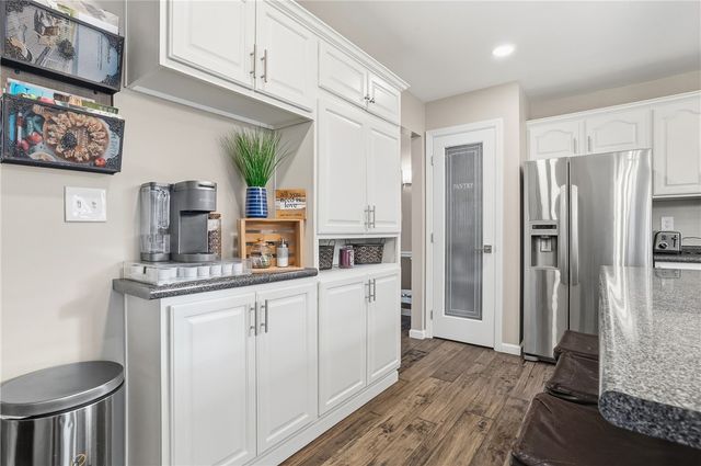 186 Bayberry Ln, Cranberry Twp, PA 16066