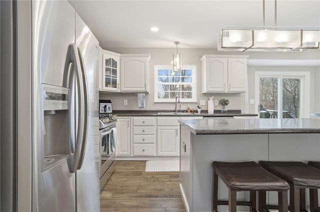 186 Bayberry Ln, Cranberry Twp, PA 16066