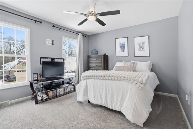 186 Bayberry Ln, Cranberry Twp, PA 16066