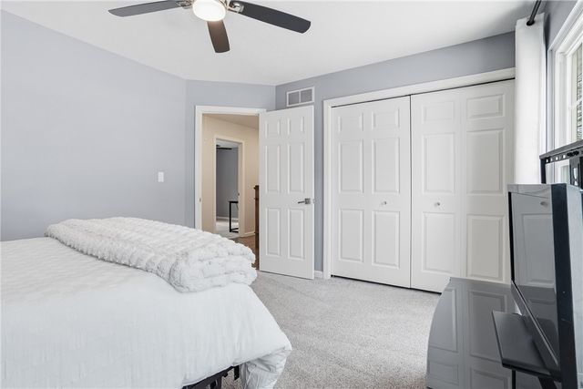 186 Bayberry Ln, Cranberry Twp, PA 16066