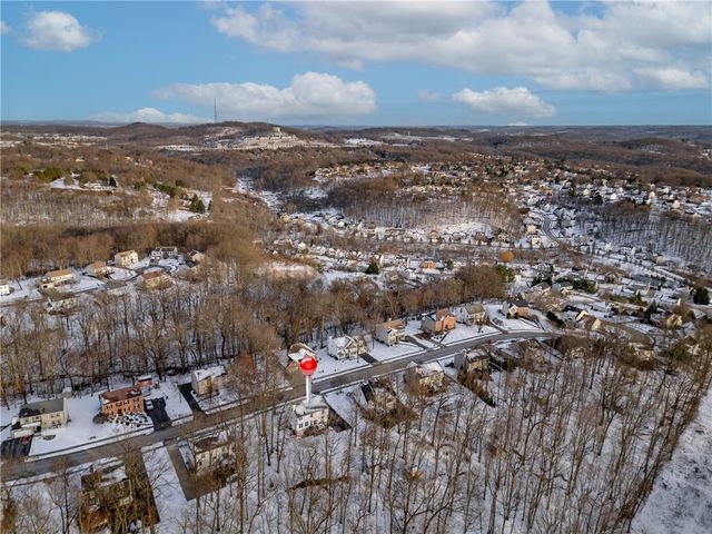 186 Bayberry Ln, Cranberry Twp, PA 16066