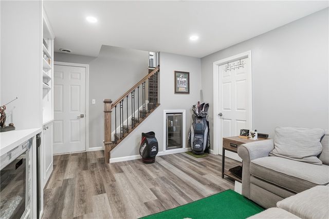 186 Bayberry Ln, Cranberry Twp, PA 16066