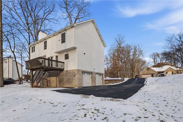 186 Bayberry Ln, Cranberry Twp, PA 16066