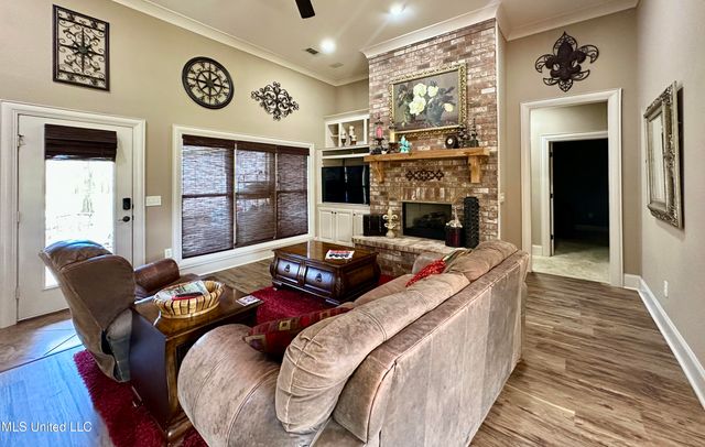 112 Pinehaven Place, Clinton, MS 39056