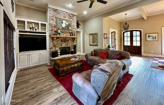 112 Pinehaven Place, Clinton, MS 39056