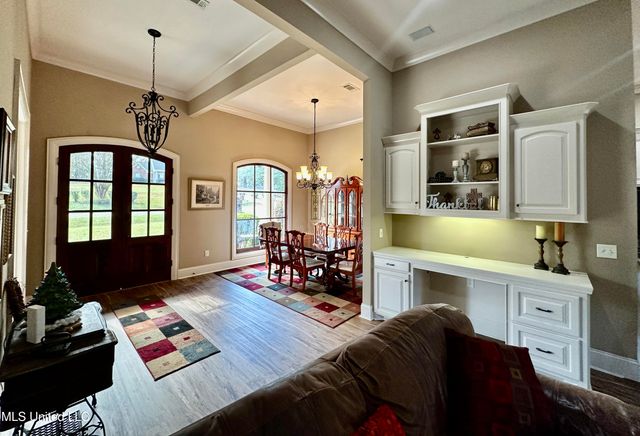 112 Pinehaven Place, Clinton, MS 39056