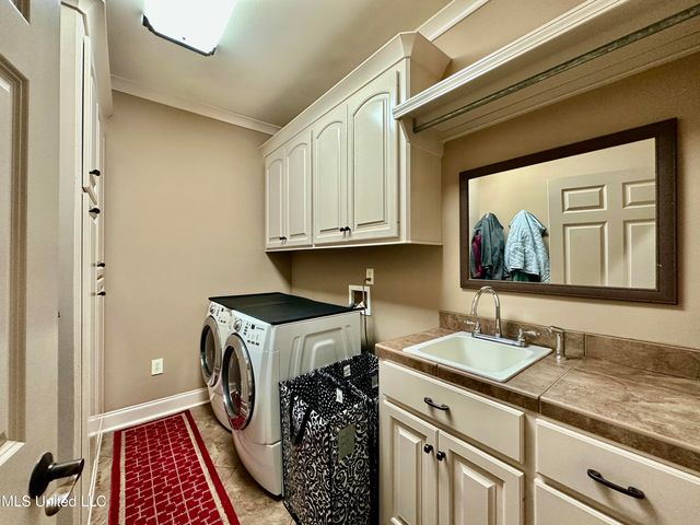 112 Pinehaven Place, Clinton, MS 39056