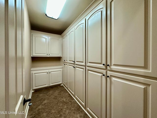 112 Pinehaven Place, Clinton, MS 39056