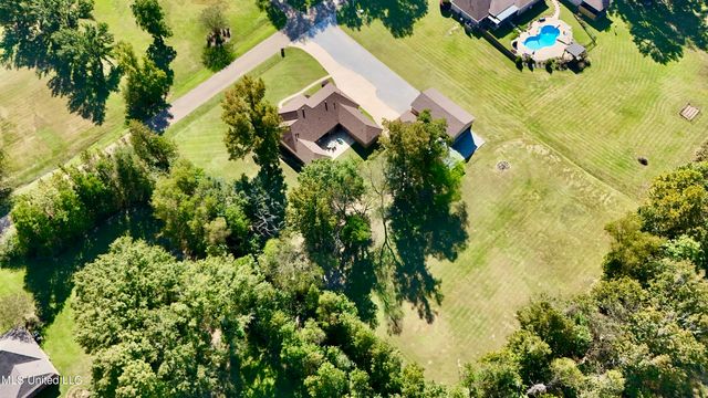 112 Pinehaven Place, Clinton, MS 39056