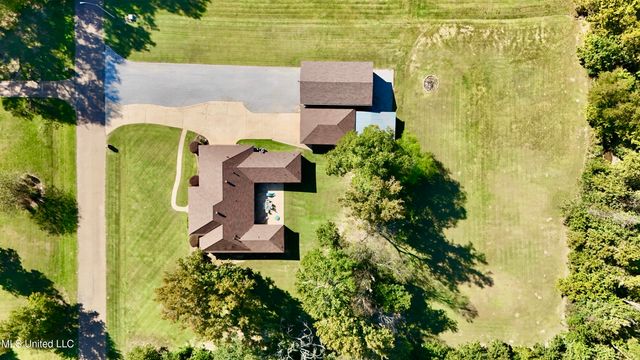 112 Pinehaven Place, Clinton, MS 39056