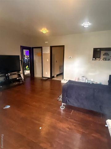 22440 Pembroke Avenue, Detroit, MI 48219