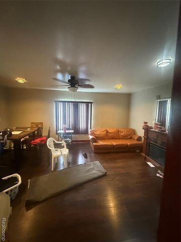 22440 Pembroke Avenue, Detroit, MI 48219