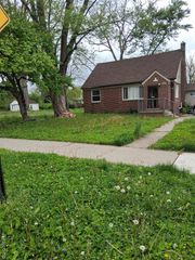 22440 Pembroke Avenue, Detroit, MI 48219
