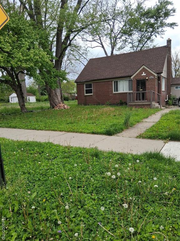 22440 Pembroke Avenue, Detroit, MI 48219