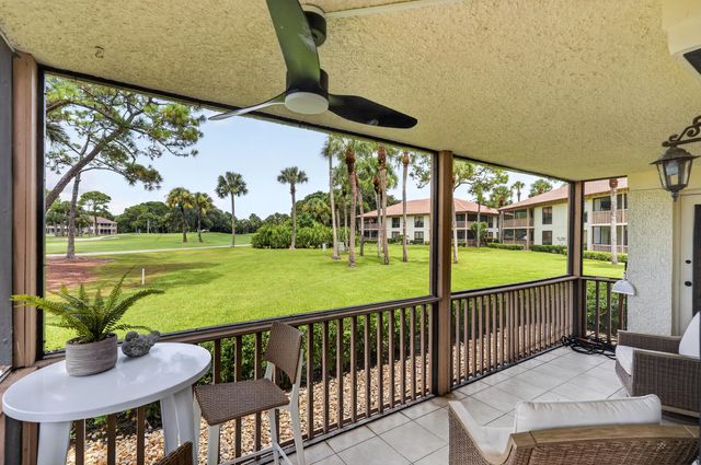 302 BRACKENWOOD, Palm Beach Gardens, FL 33418