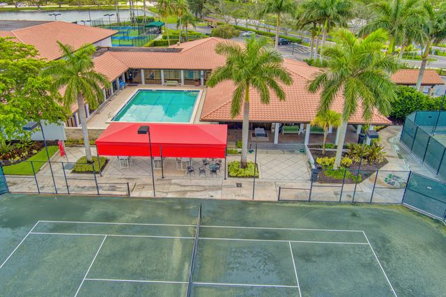 302 BRACKENWOOD, Palm Beach Gardens, FL 33418