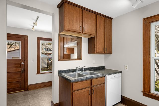 2530 Hayes Street NE, Minneapolis, MN 55418