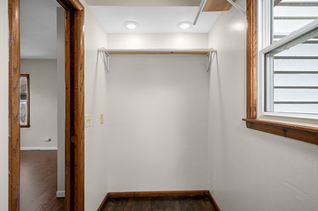 2530 Hayes Street NE, Minneapolis, MN 55418