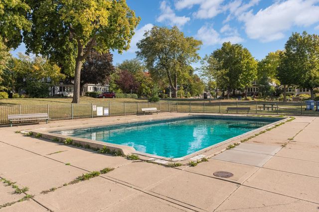 2530 Hayes Street NE, Minneapolis, MN 55418