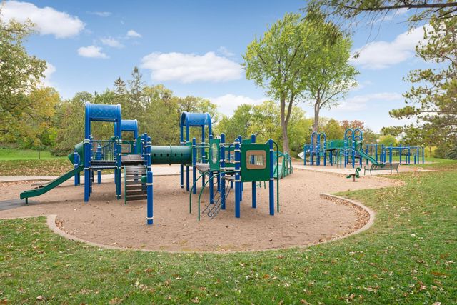 2530 Hayes Street NE, Minneapolis, MN 55418