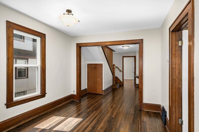 2530 Hayes Street NE, Minneapolis, MN 55418