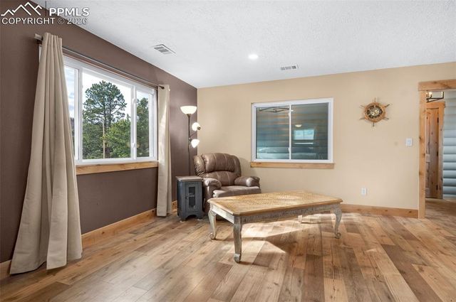 15632 Ray Drive, Larkspur, CO 80118