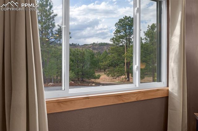 15632 Ray Drive, Larkspur, CO 80118