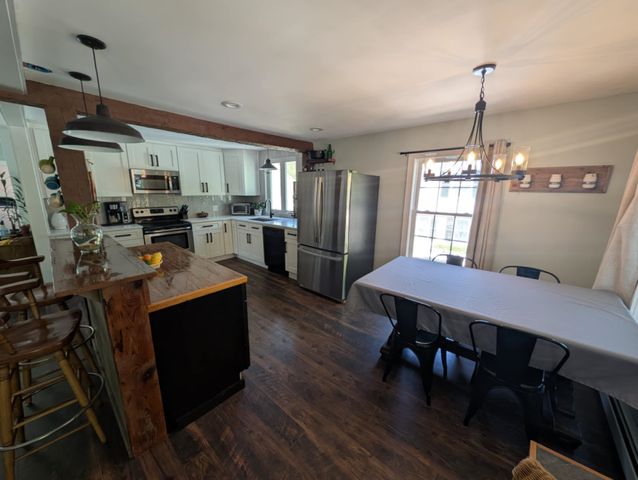 8 Main Street, Bennington, NH 03442