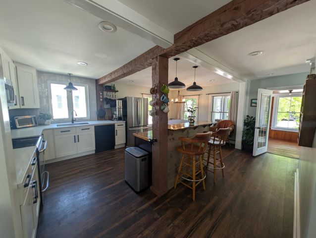 8 Main Street, Bennington, NH 03442