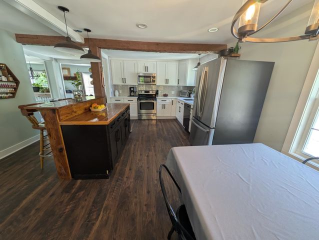 8 Main Street, Bennington, NH 03442