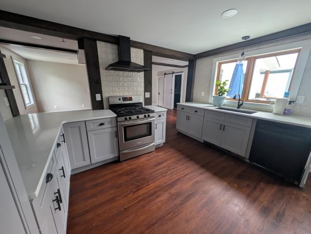 8 Main Street, Bennington, NH 03442