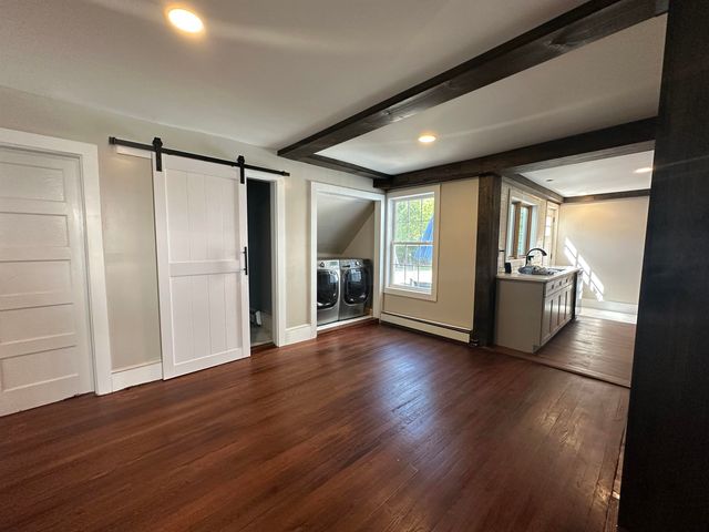 8 Main Street, Bennington, NH 03442