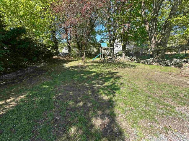 8 Main Street, Bennington, NH 03442