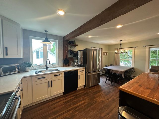 8 Main Street, Bennington, NH 03442