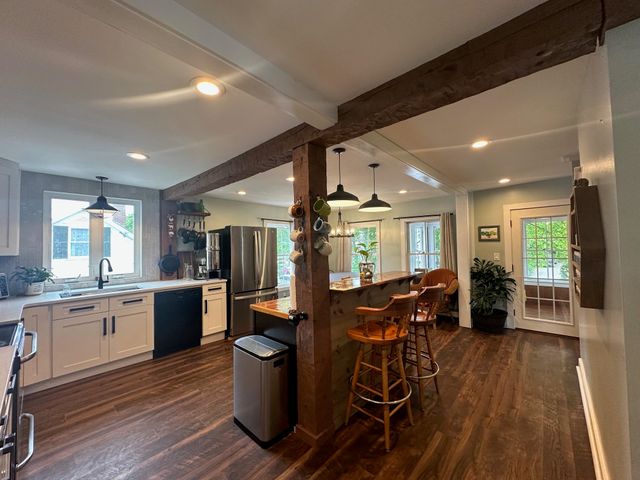 8 Main Street, Bennington, NH 03442