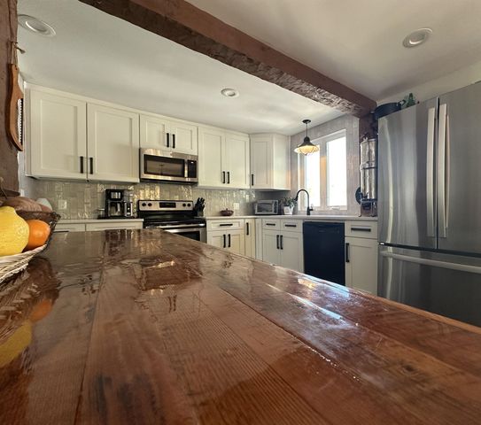 8 Main Street, Bennington, NH 03442