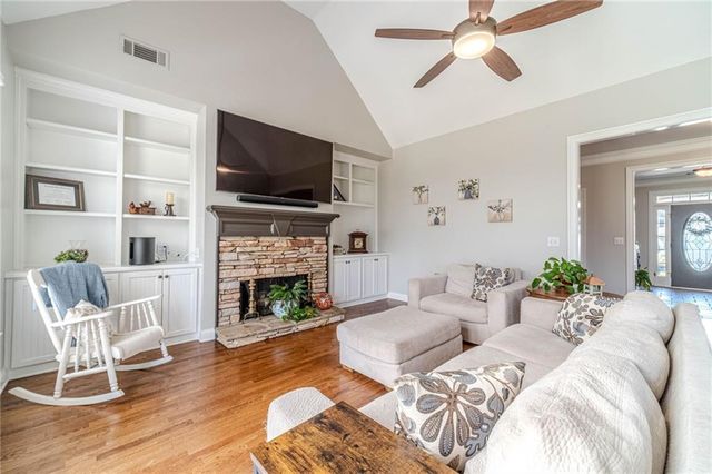 3816 Bay Grove Way, Loganville, GA 30052