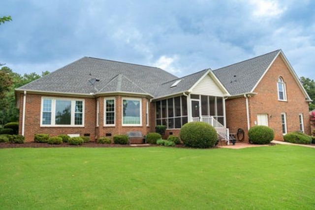 112 River Falls Drive, Duncan, SC 29334
