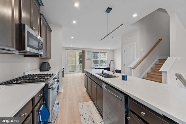 3545 STELLA BLUE DR, Hyattsville, MD 20782